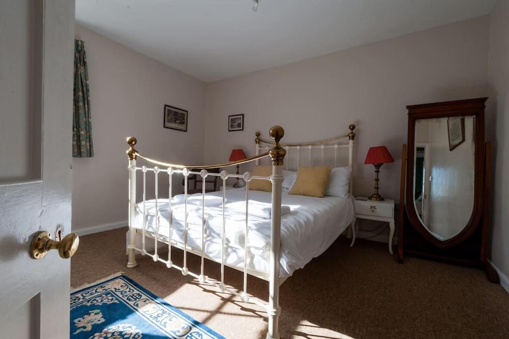 Firs Sleeps 15 Stunning Country House With Hot Tub Sudbourne Kültér fotó