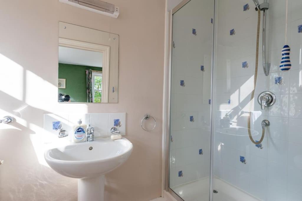 Firs Sleeps 15 Stunning Country House With Hot Tub Sudbourne Kültér fotó
