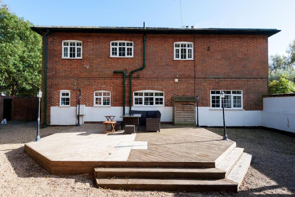 Firs Sleeps 15 Stunning Country House With Hot Tub Sudbourne Kültér fotó