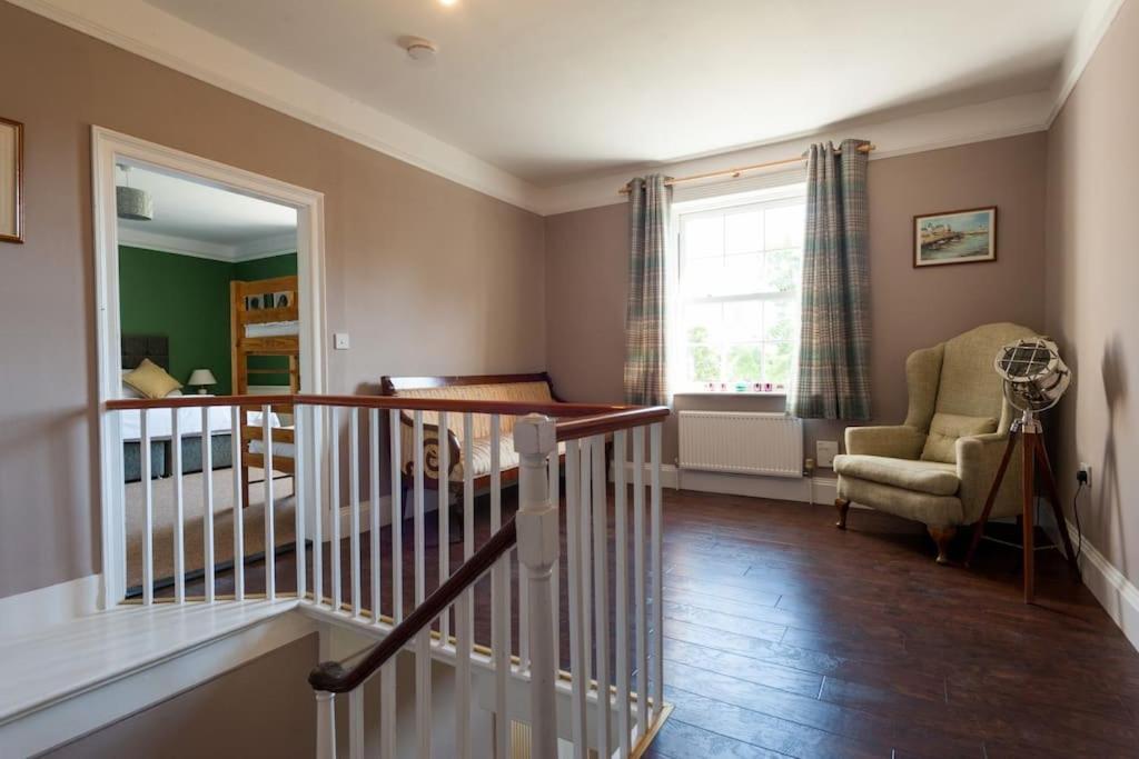 Firs Sleeps 15 Stunning Country House With Hot Tub Sudbourne Kültér fotó