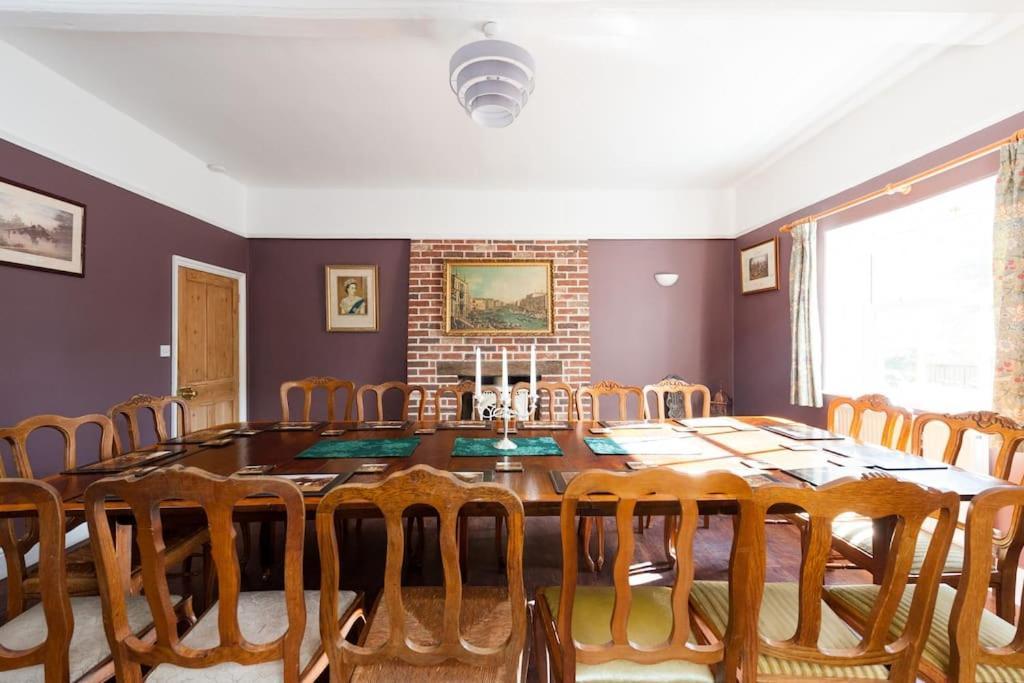 Firs Sleeps 15 Stunning Country House With Hot Tub Sudbourne Kültér fotó